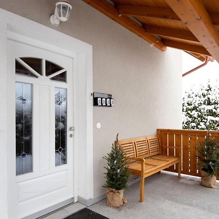 Apartmenthaus HAUS Gipfelglück Apartment KUAFSTOA Exterior foto